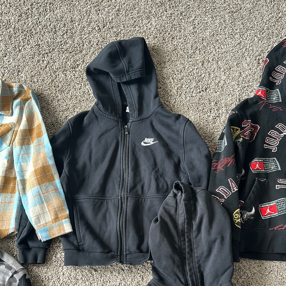 Boys Youth Sweater Hoodies Set Size Medium 7/8 & 10/12 - Picture 5 of 7